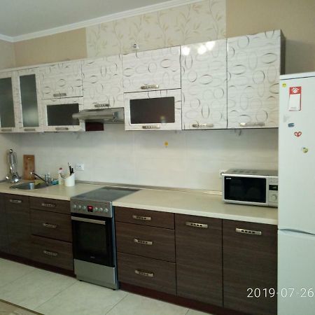 Люкс апартаменты на Позняках Киев Екстериор снимка